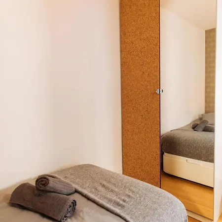 Casa Met Prive Patio Apartment *