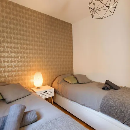 Apartment Casa Met Prive Patio *