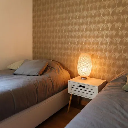 Casa Met Prive Patio Apartment